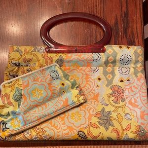 Retro Folding Handbag/Tote with Lucite Top Handles & Matching Wallet Coin Purse